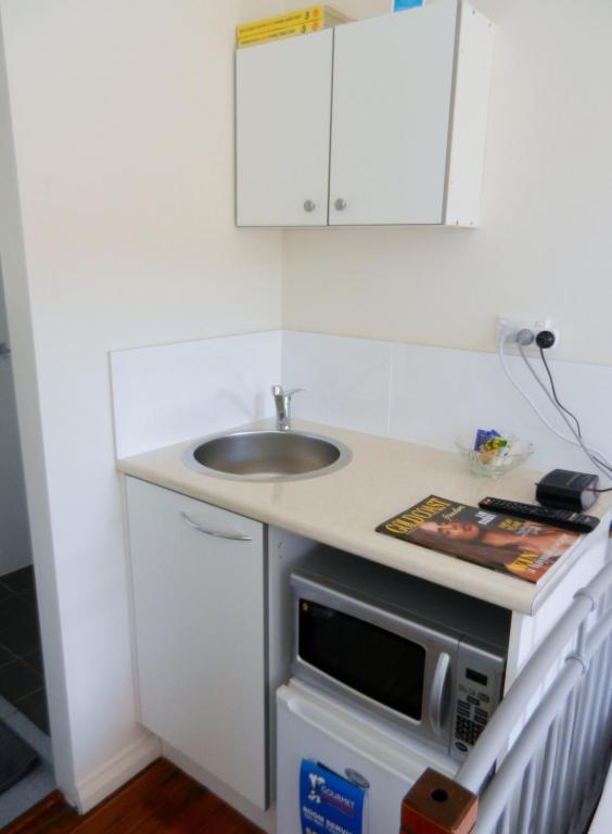 Golden Shores Motel Bilinga Luaran gambar